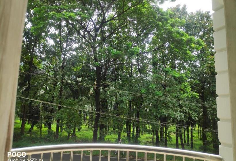 Greenland Resort Athirappilly