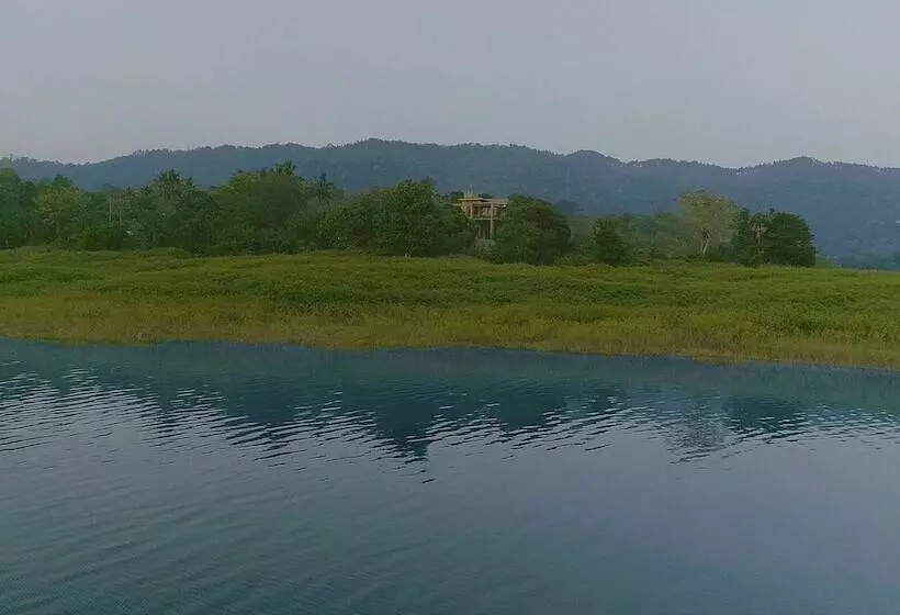 Lomakeskus Castle Palace Kandy