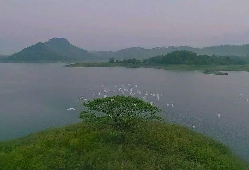 Lomakeskus Castle Palace Kandy
