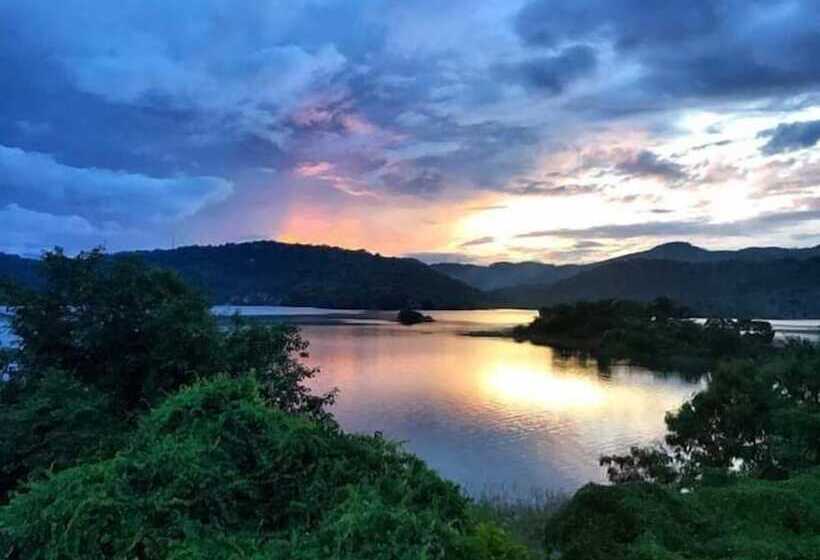 منتجع Castle Palace Kandy