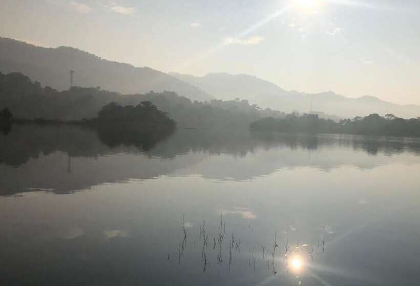 منتجع Castle Palace Kandy