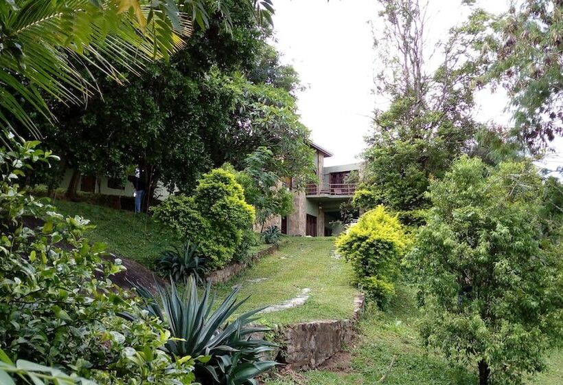 منتجع Castle Palace Kandy