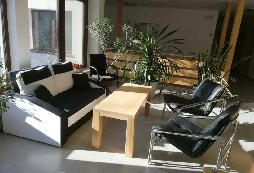 ペンション Rodinný Wellness Hotel U Langrů