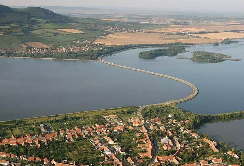 ペンション Rodinný Wellness Hotel U Langrů