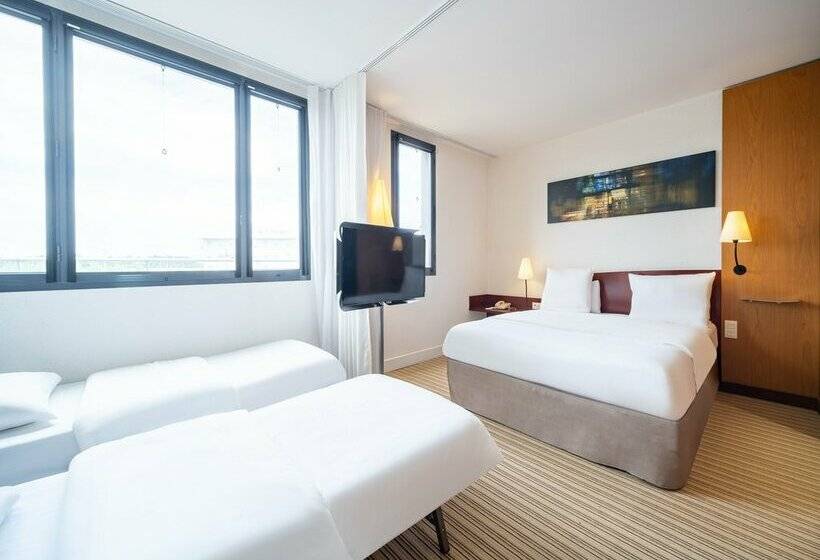 B&B Hotel Calais Terminal Cité de l'Europe 4 étoiles