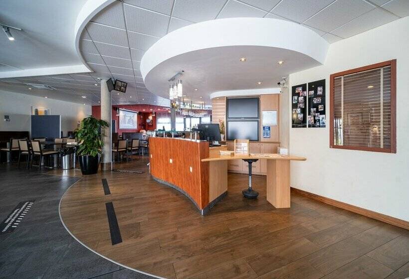 B&B Hotel Calais Terminal Cité de l'Europe 4 étoiles