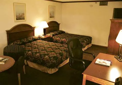 Boulder Outlook Hotel & Suites
