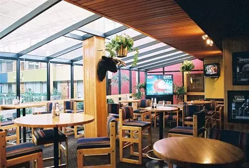 Boulder Outlook Hotel & Suites