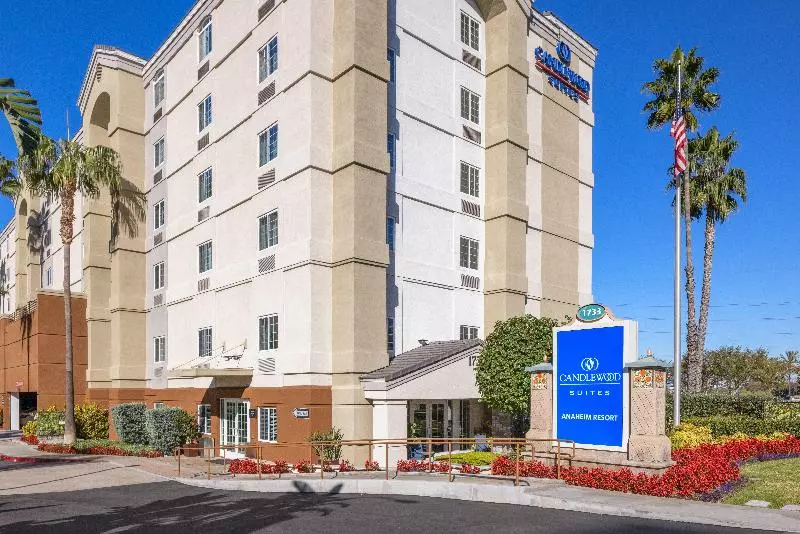 Candlewood Suites Anaheim Resort Area, An Ihg