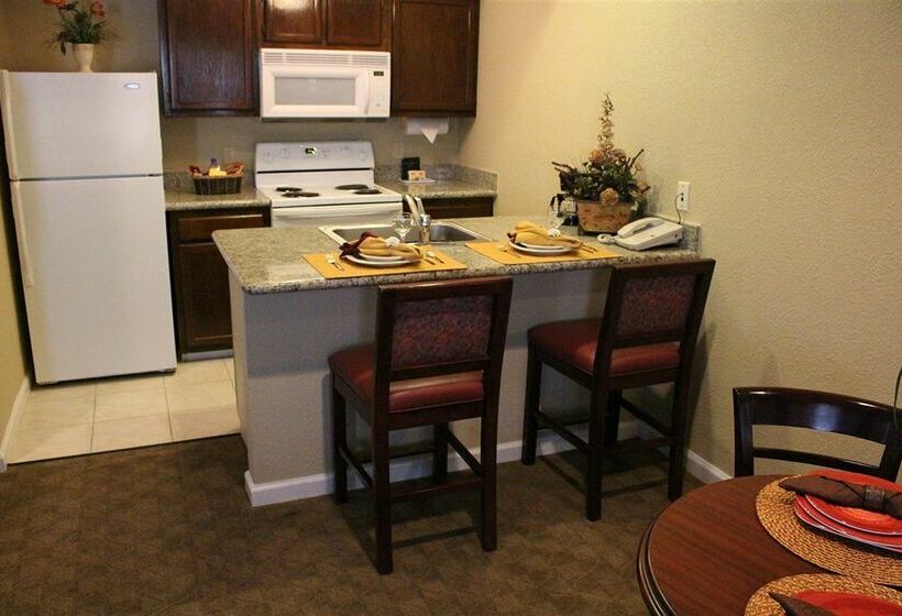 Chase Suite Hotel Baton Rouge