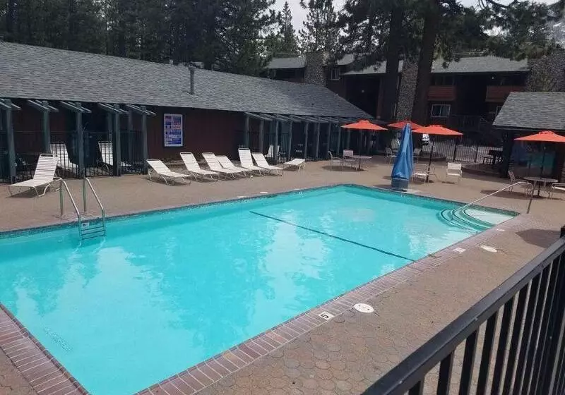 호텔 3 Peaks Resort & Beach Club