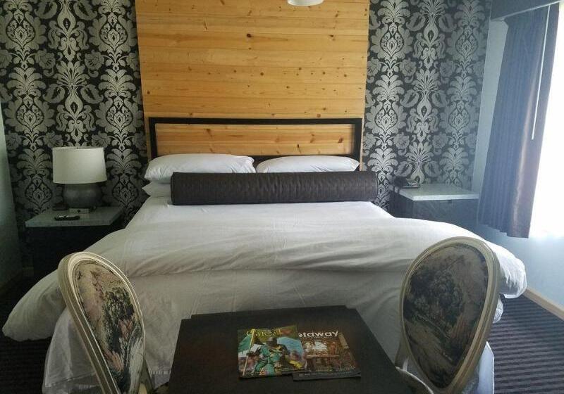 فندق 3 Peaks Resort & Beach Club