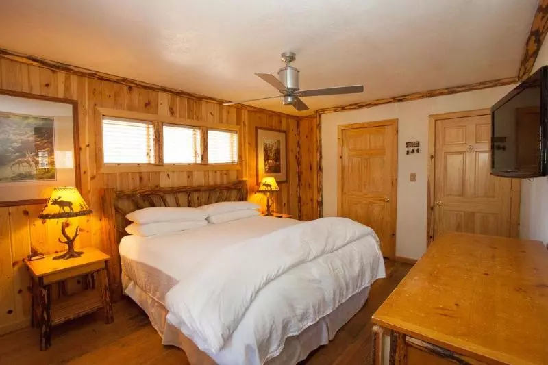 호텔 3 Peaks Resort & Beach Club