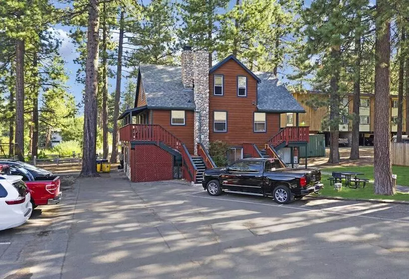 호텔 3 Peaks Resort & Beach Club