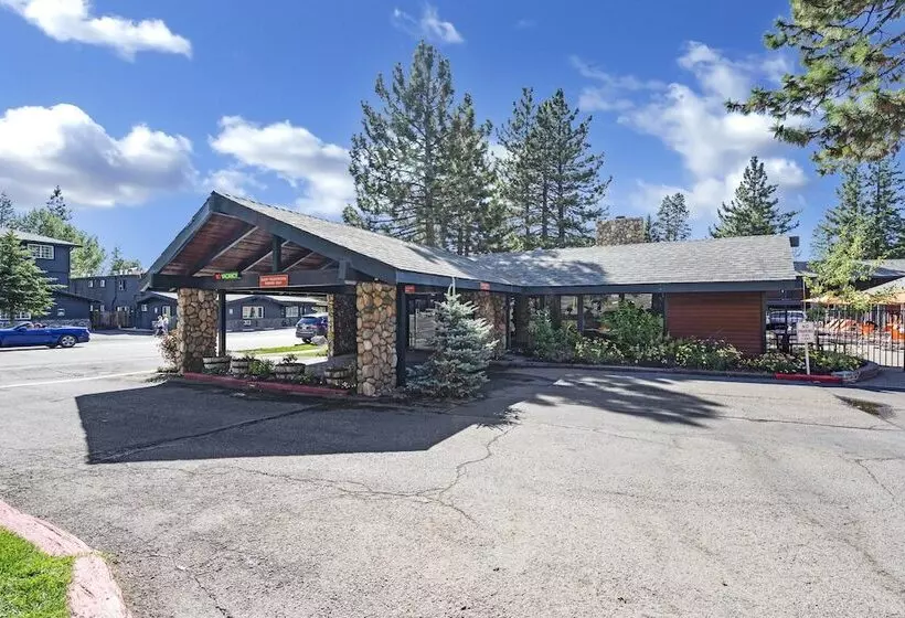 호텔 3 Peaks Resort & Beach Club