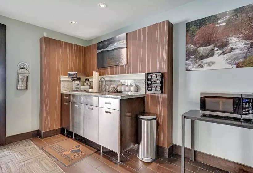 호텔 3 Peaks Resort & Beach Club