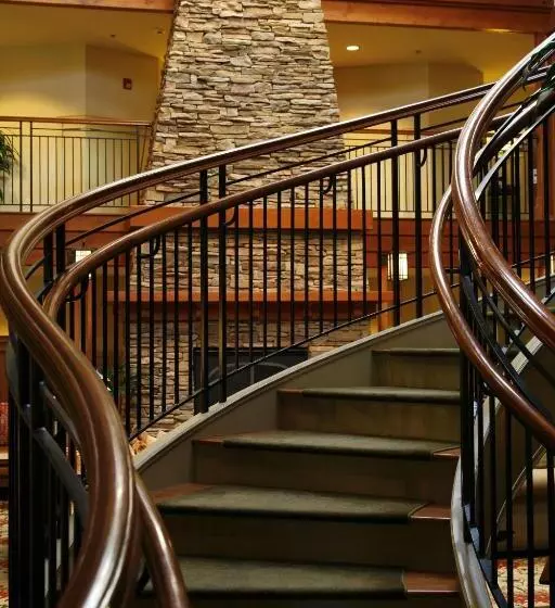 Отель Avila Village Inn