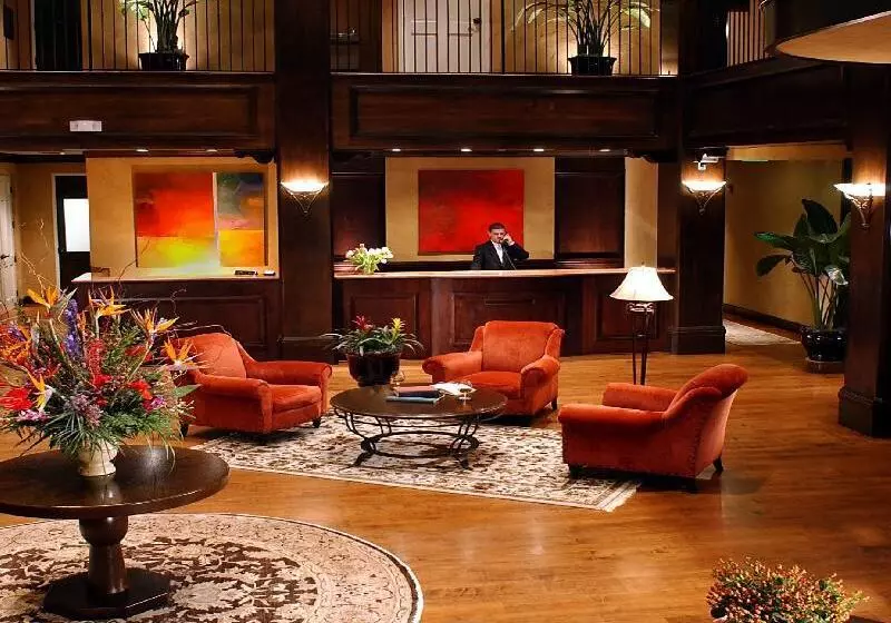 هتل Bellasera Resort