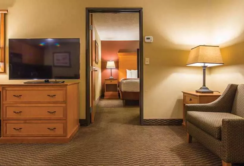 Best Western Plus Deer Park Hotel And Suites