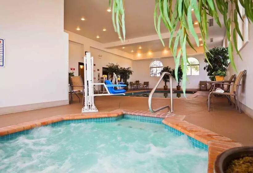 Best Western Plus Deer Park Hotel And Suites