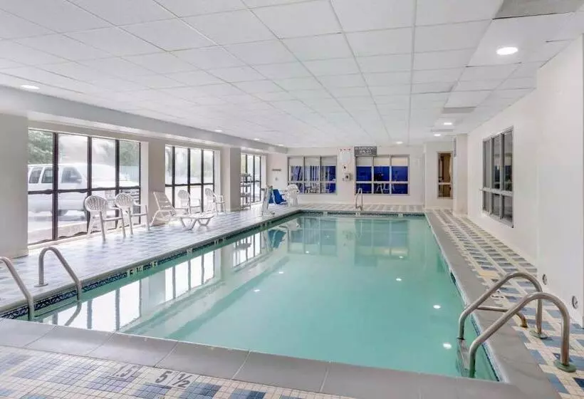 호텔 Comfort Inn & Suites Voorhees Mt Laurel