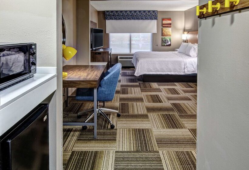 호텔 Hampton Inn Latrobe