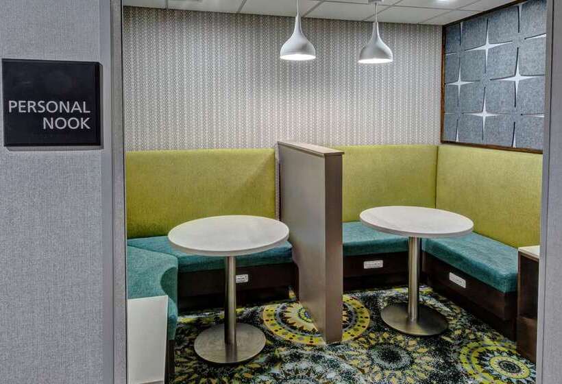 호텔 Hampton Inn Latrobe