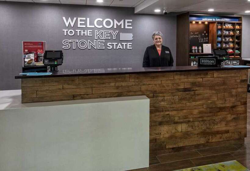 호텔 Hampton Inn Latrobe