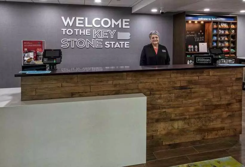 هتل Hampton Inn Latrobe