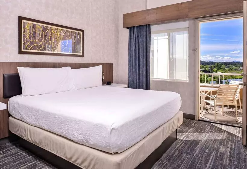 Отель Hilton Garden Inn Bend