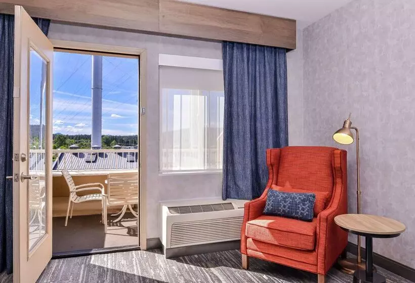 Отель Hilton Garden Inn Bend