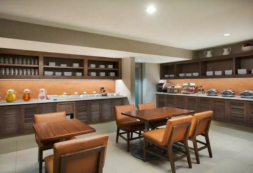 Hotel Austin Arboretum