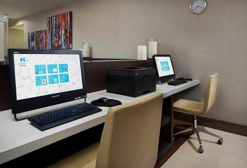 هتل Austin Arboretum