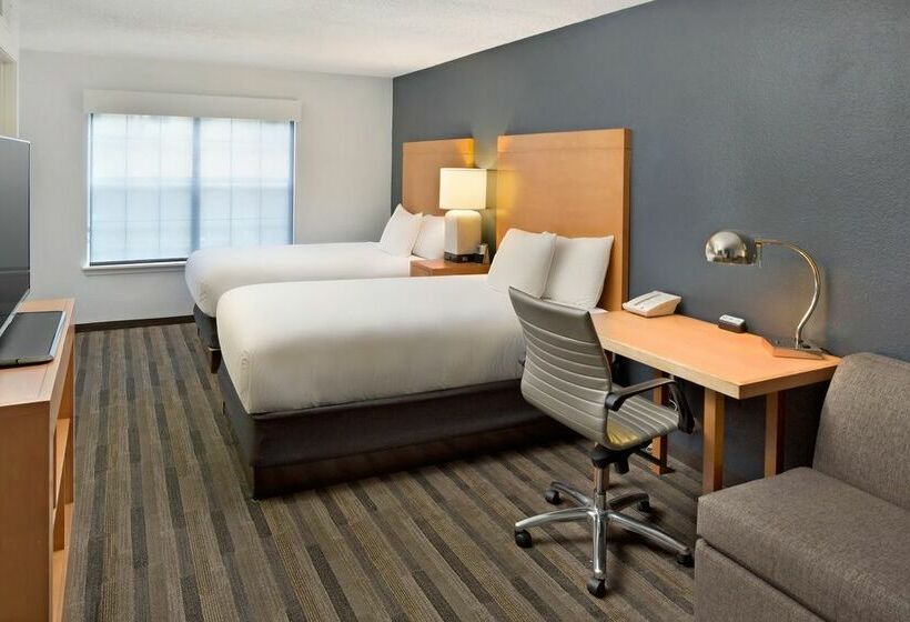 هتل Austin Arboretum