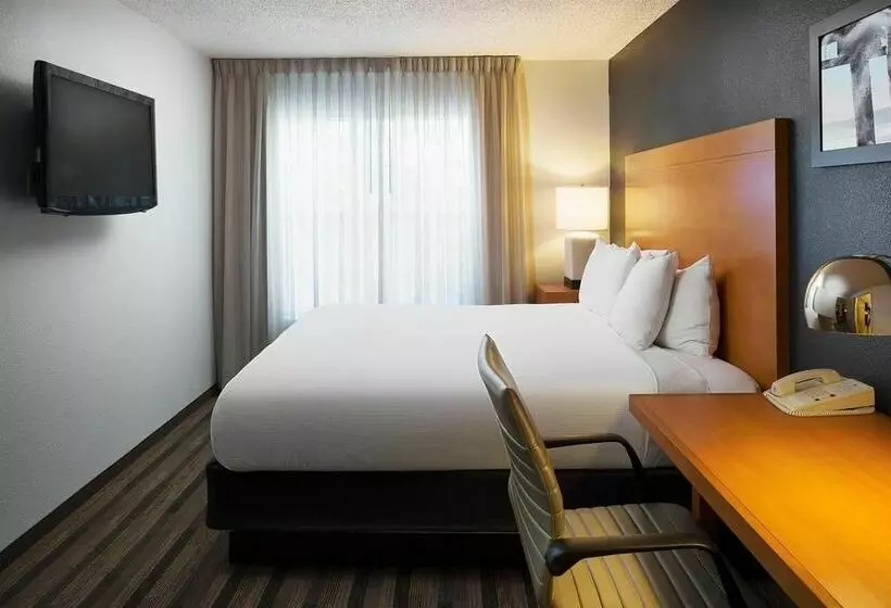 Hotel Austin Arboretum