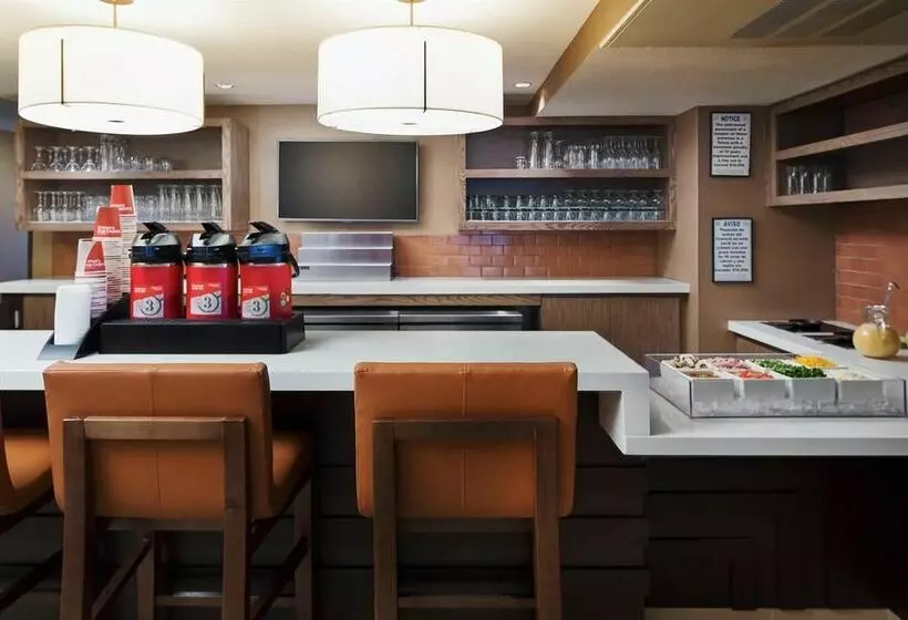 Hotel Austin Arboretum