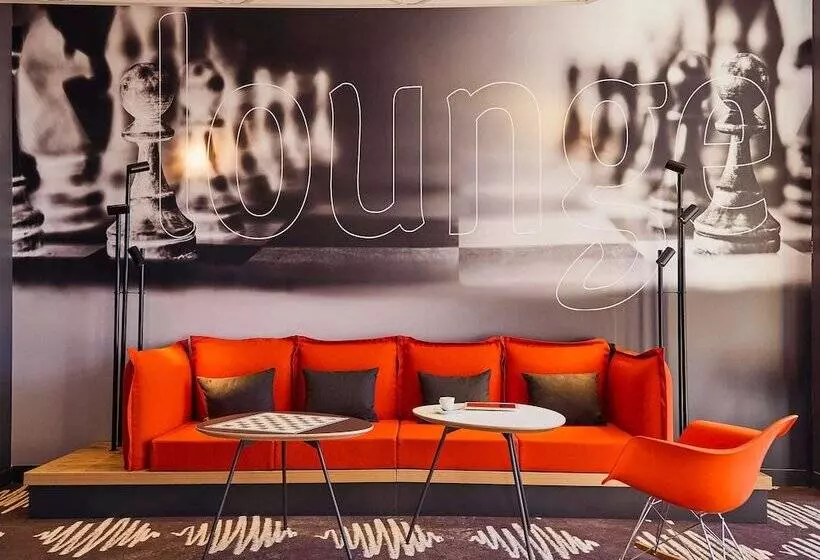 Отель Ibis La Ciotat