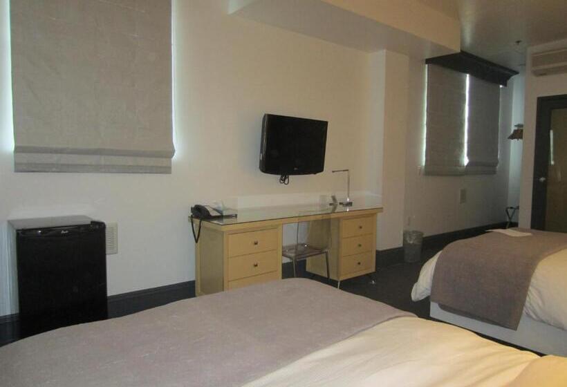 Отель La Pensione