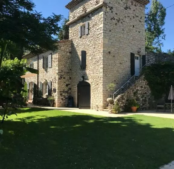 ホテル Hôtel Restaurant La Cardinale