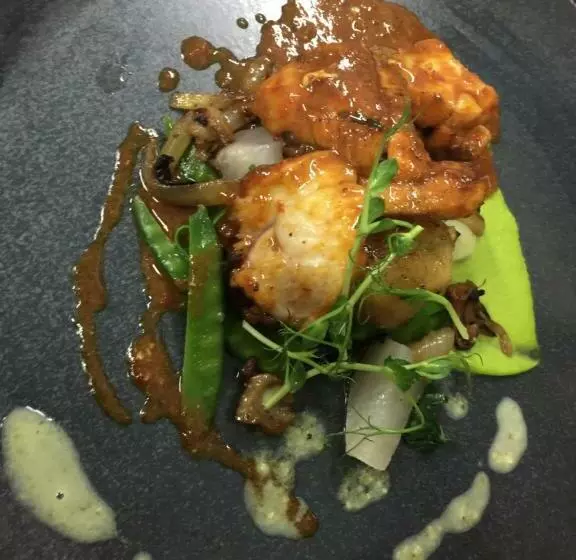 ホテル Hôtel Restaurant La Cardinale