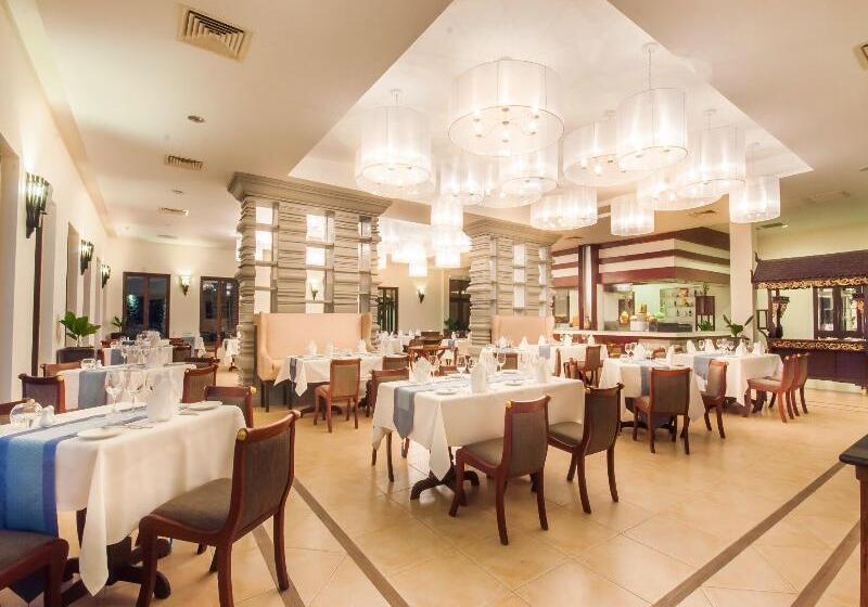 فندق Lotus Blanc Resort