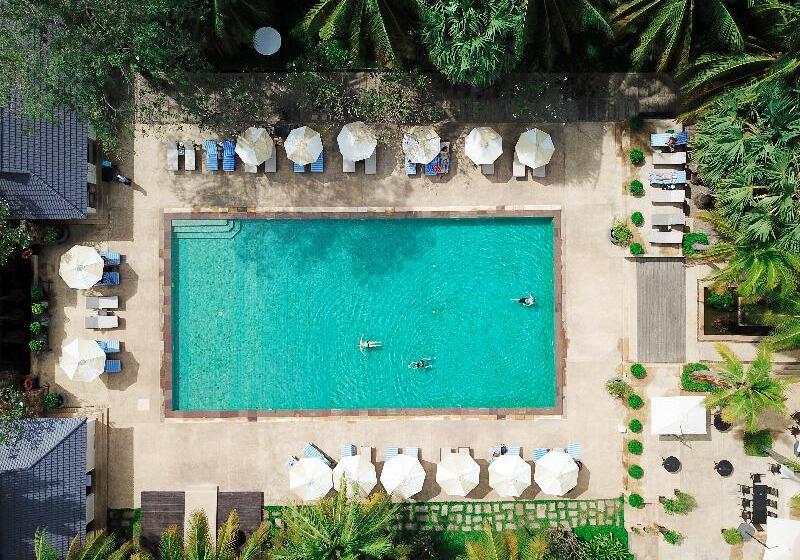 فندق Lotus Blanc Resort