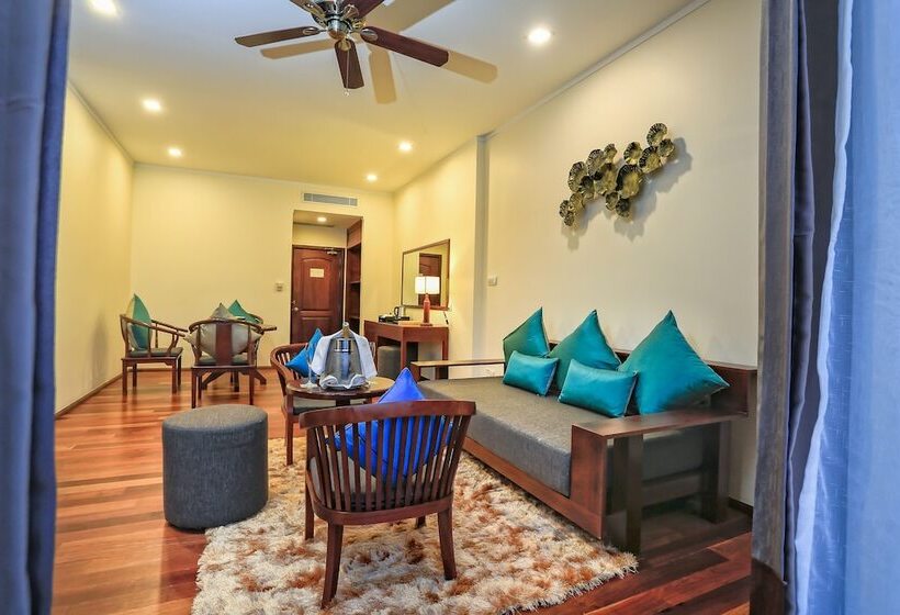 فندق Lotus Blanc Resort