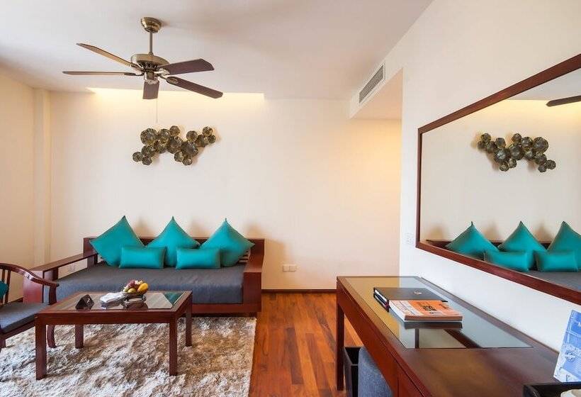 فندق Lotus Blanc Resort