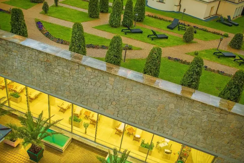 בית מלון כפרי Savoy Westend