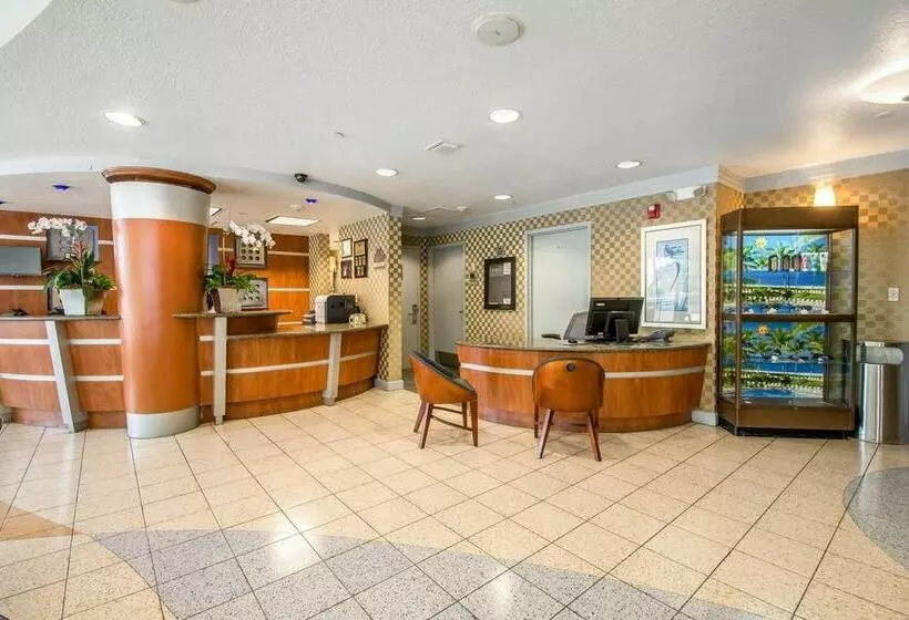 Отель Solara Surfside Resort