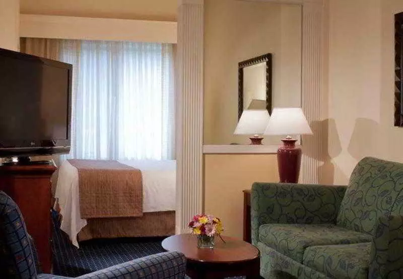 Hotel Springhill Suites By Marriott Atlanta Kennesaw