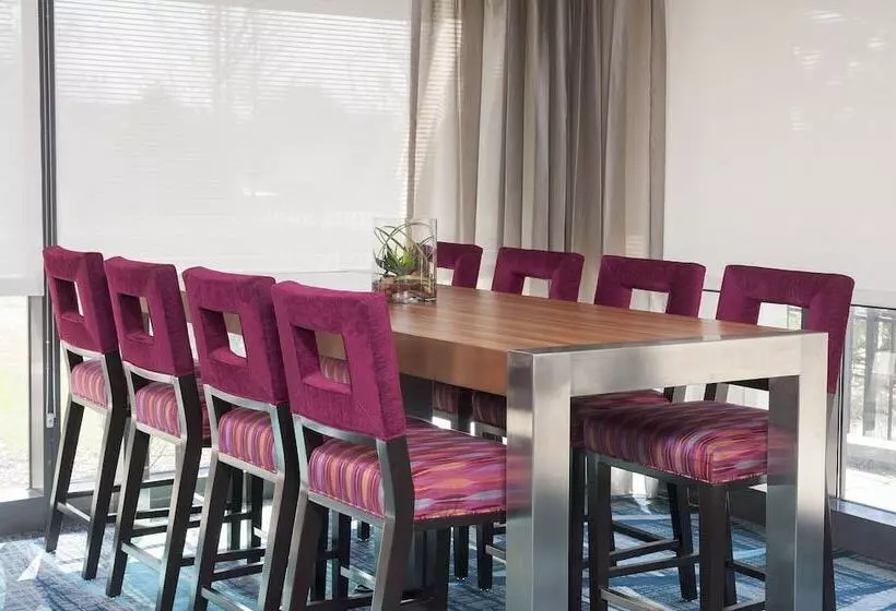 ホテル Springhill Suites By Marriott Chicago O Hare