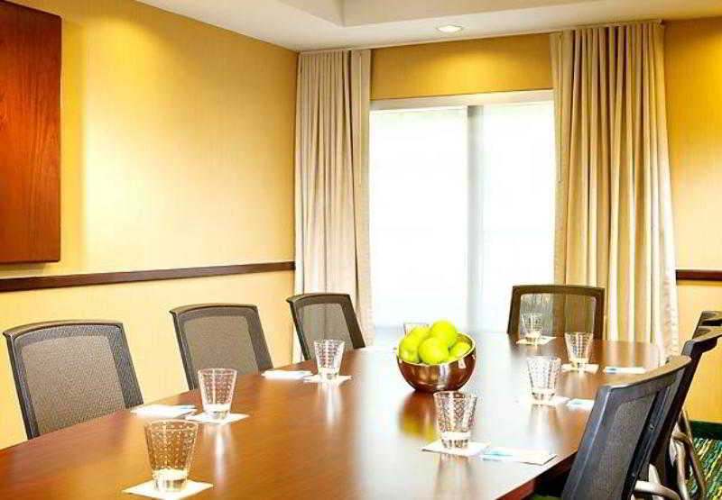 Hotel Springhill Suites Dallas Addison/quorum Drive