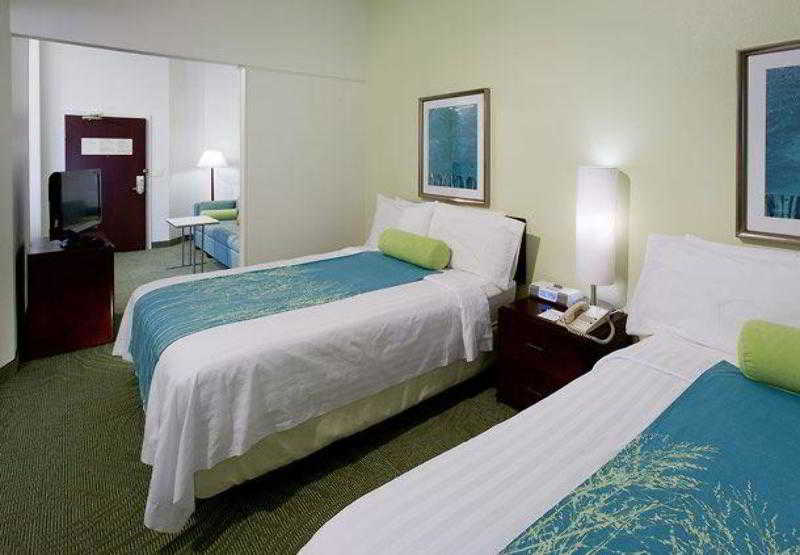 Hotel Springhill Suites Dallas Addison/quorum Drive